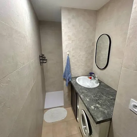 Apartmán T2 Lumineux Avec Parking Prive Et Piscine Pres De La - Fr-1-388-223 Argelès-sur-Mer